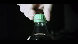 Short clip: Opening a carbonated beverage bottle at 1000 fps - High Speed Entertainment screenshot 4