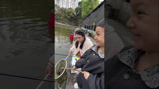 A small child catches fish in a smart way #shorts