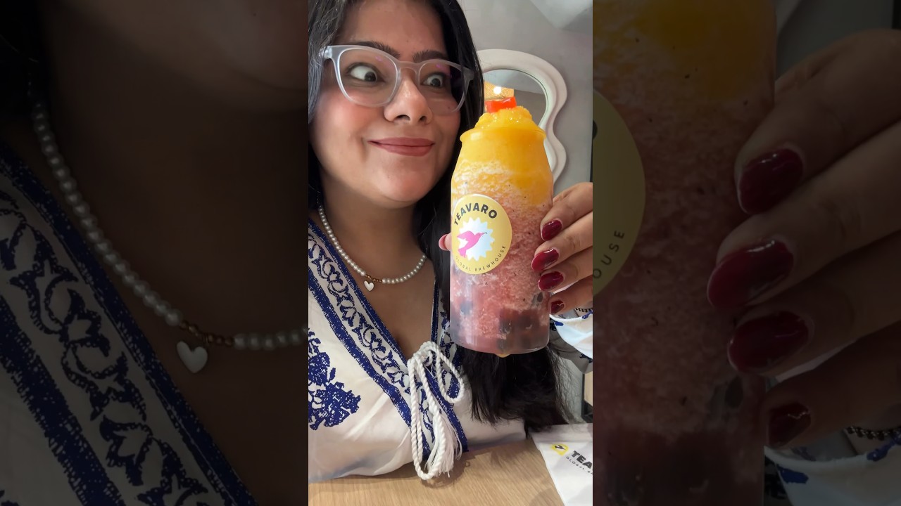 Letting The Order In Front Decide What I Eat | Teavaro Noida 