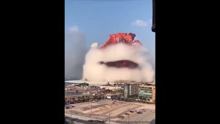 Beirut Explosion in Slow Motion, 2 angles (4 Aug 2020) Resimi