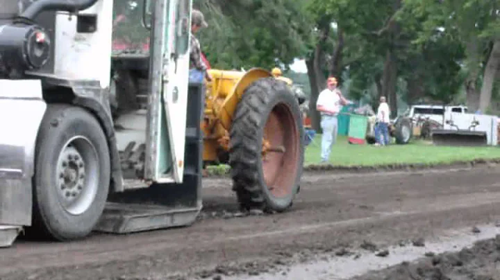 David Zincke Tractor Pull - Vintage Minneapolis Mo...