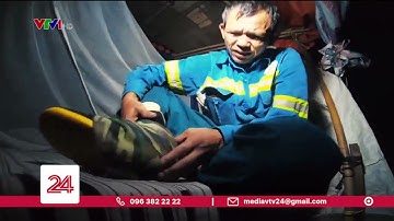 Cuộc sống cơ cực của những công nhân môi trường bị nợ lương | VTV24