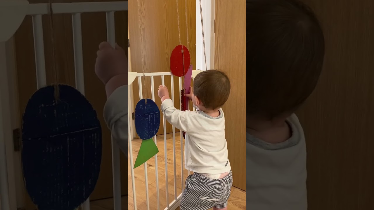 5 ways vertical play to develop baby's gross motor skills 