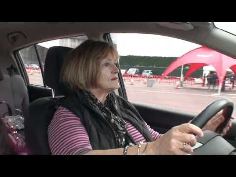 Watch Sue Baker test drive the Nissan LEAF