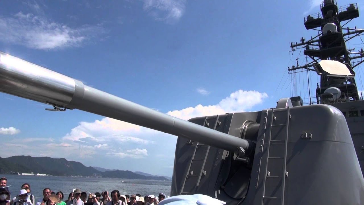 護衛艦さざなみ オートメラーラ127mm速射砲 操法展示 Exhibition Of Naval Gun Of Japanese Destroyer Sazanami Youtube