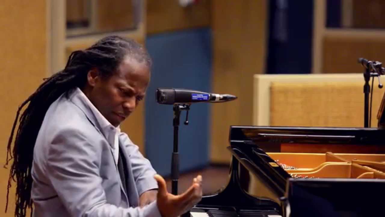 Ramon Valle - Leonard Cohen's "Hallelujah"