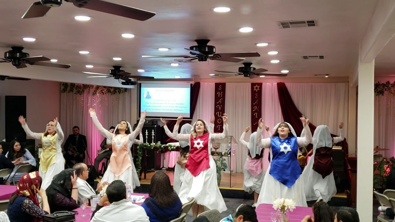 Nyeh Zhuritsi/No Se Preocupen Compañeros de Viaje (Danza Hebrea) (Congregación El Mesías)