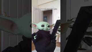 Baby Yoda 2009 Yılında Televizyonu Açıyor 🤔 Baby Yoda
