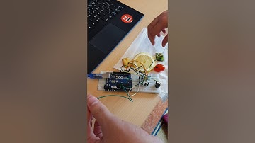 Arduino fruit piano. Proyecto TIC de 2º bachillerato 19-20. Jesuitas Bilbao.