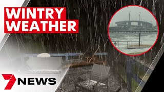 Winter weather takes over the Melbourne summer | 7NEWS