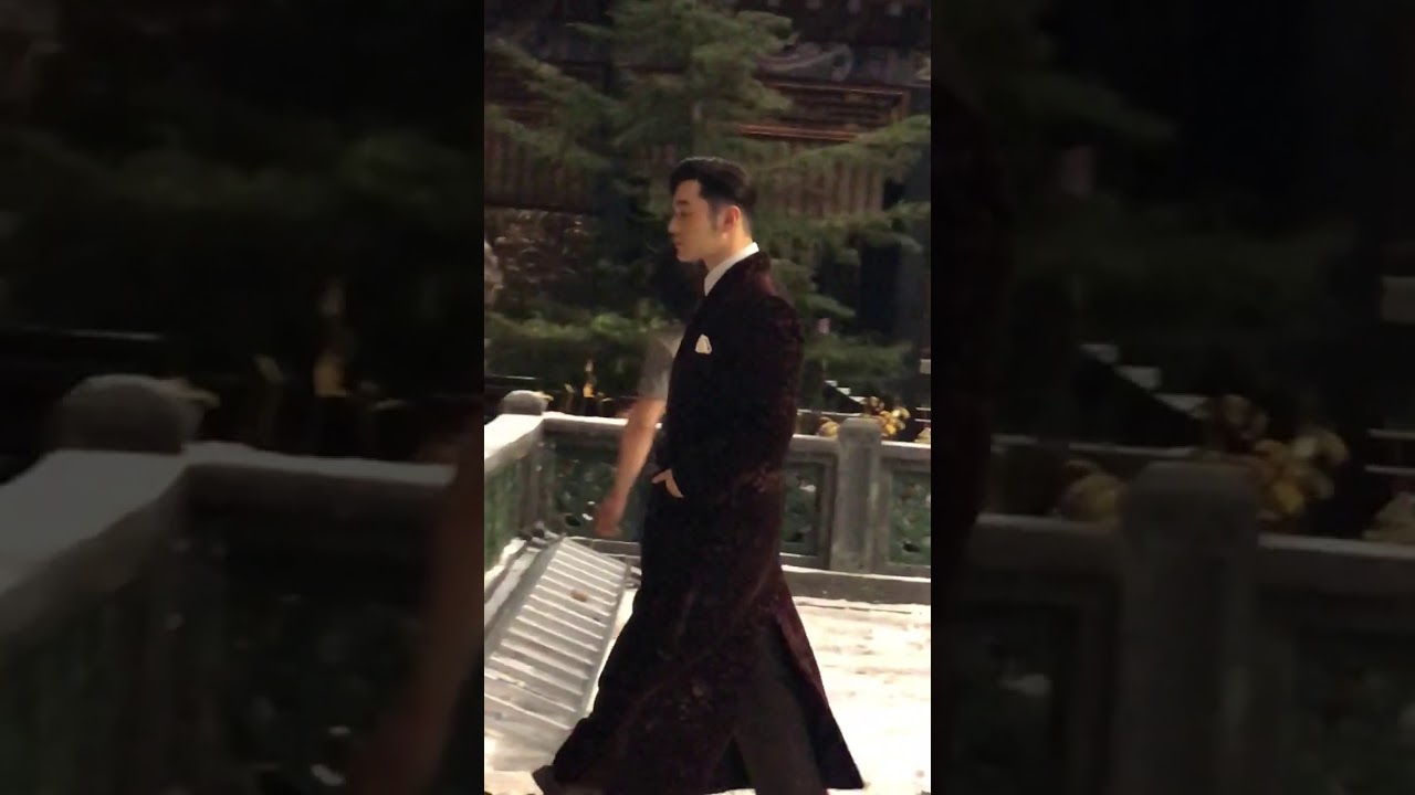 许文强上身黄晓明来啦 Xu Wenqiang's upper body, Huang Xiaoming, has come