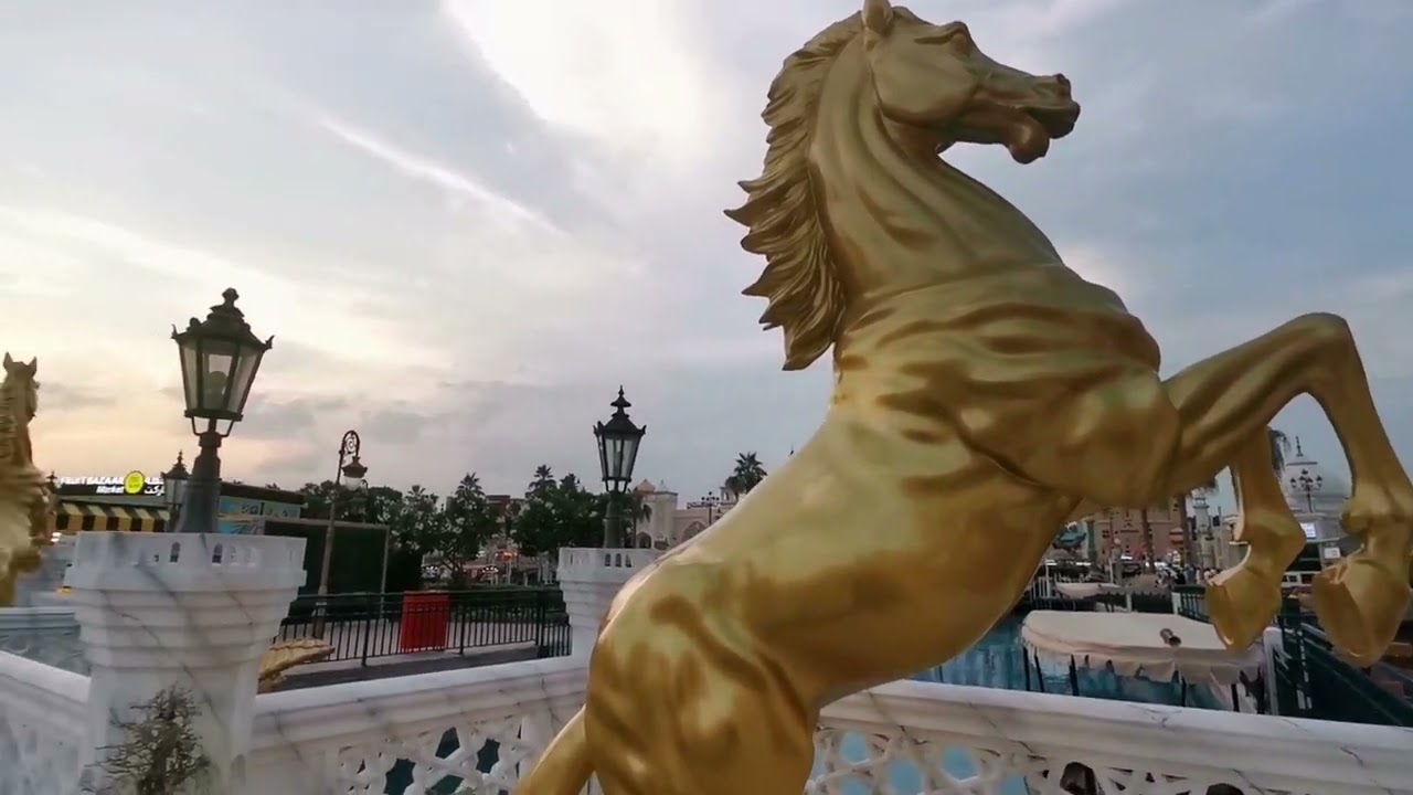 شوف الجديد في القرية العالمية