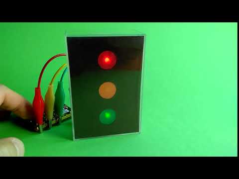 BBC micro:bit controlling DIY Traffic Light