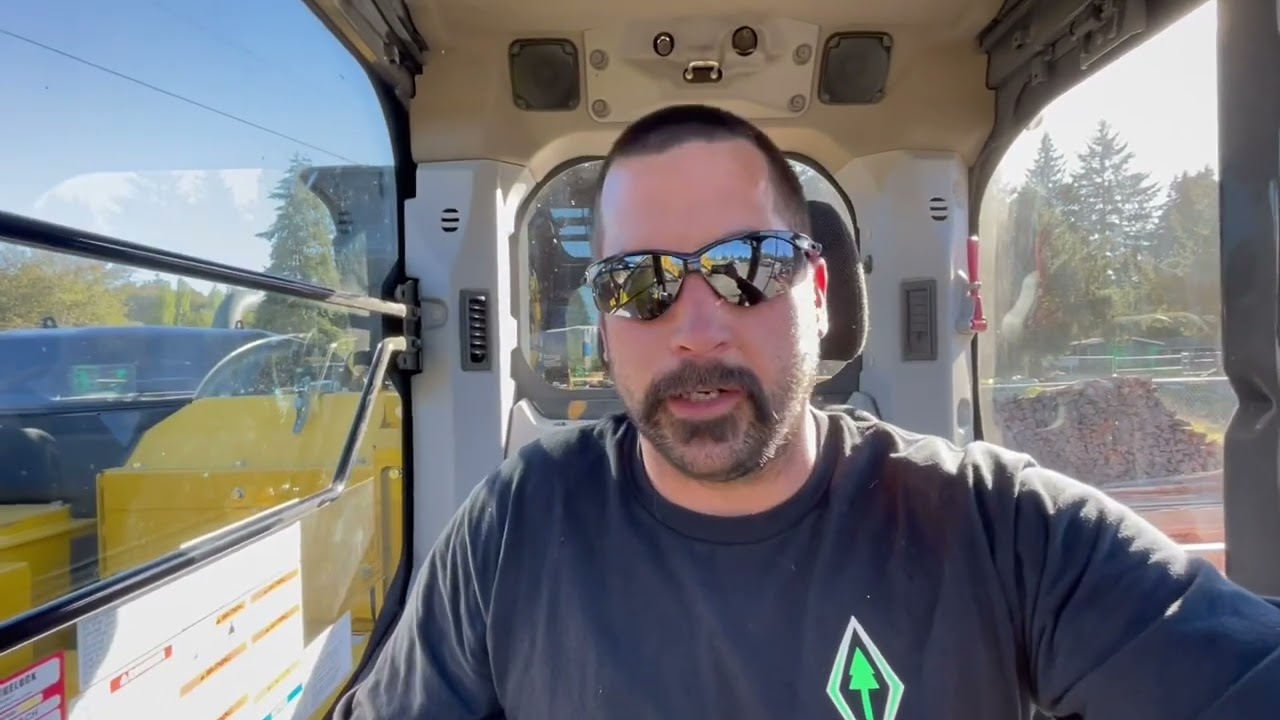 140 Kobelco Excavator (AKA Saw Saw) Joins the Force!