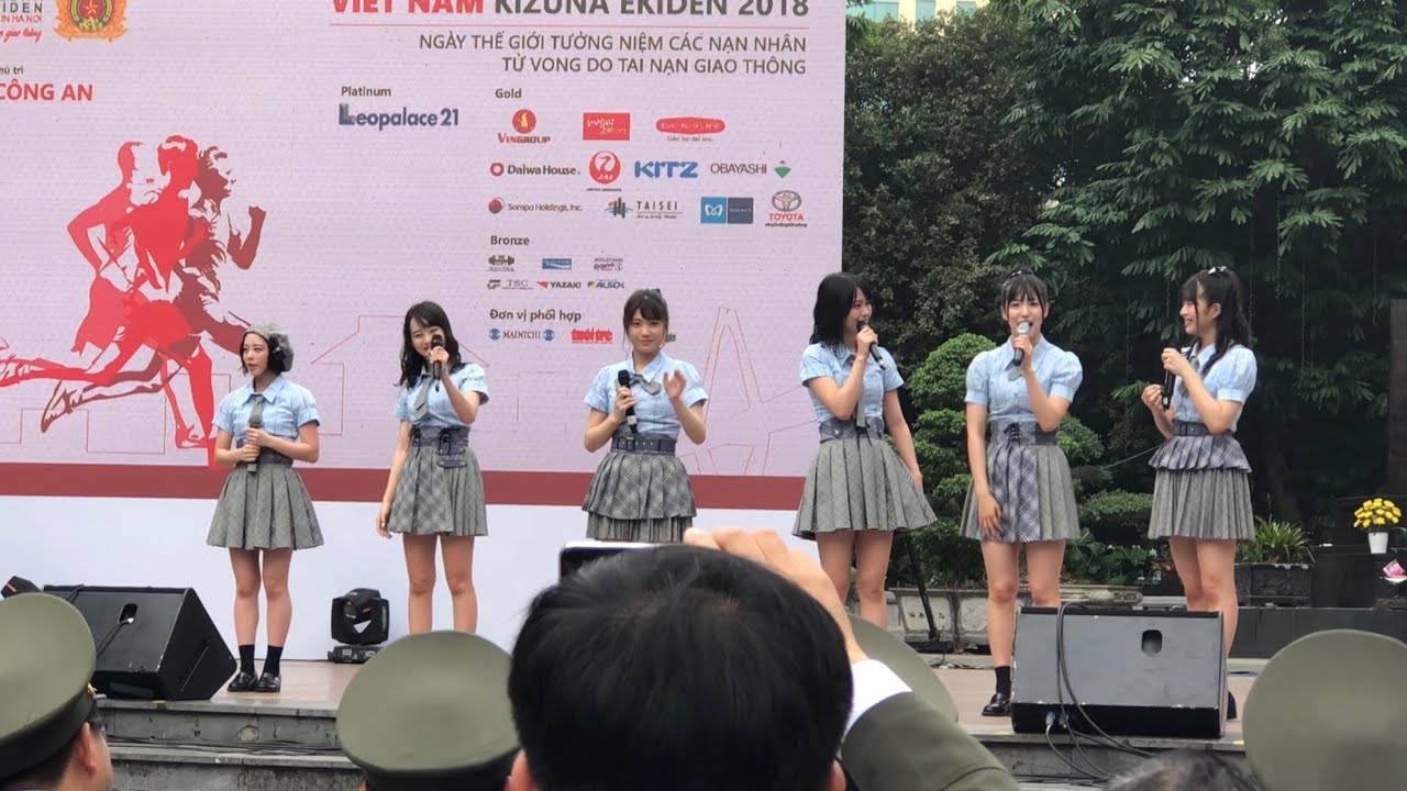 [FANCAM] 181118 AKB48 Team チーム 8 & SGO48 Performance, Talking, Introducing in KIZUNA EKIDEN IN HANOI