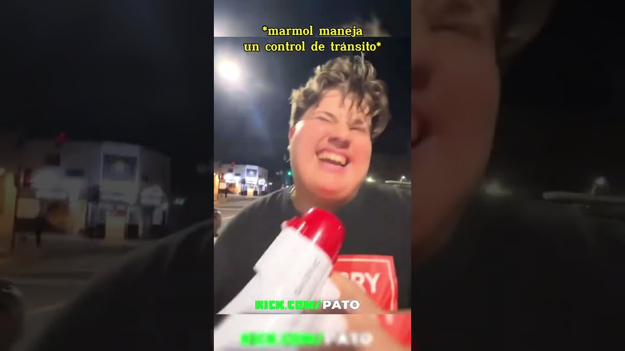 Marmol px6 maneja el transito