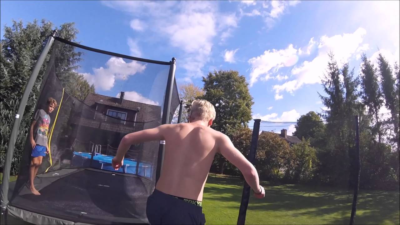 EXTREME TRAMPOLINE TRICKS 2016