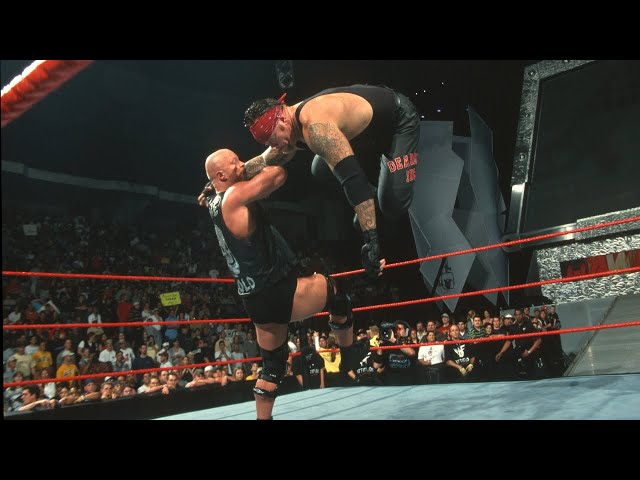 The Undertaker teams with The nWo: Raw, April 15, 2002 - YouTube