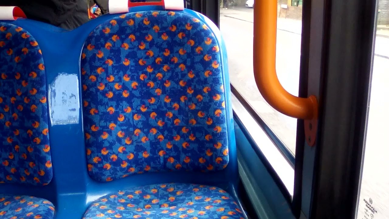 Stagecoach London 19825 LX11 BLF on 86