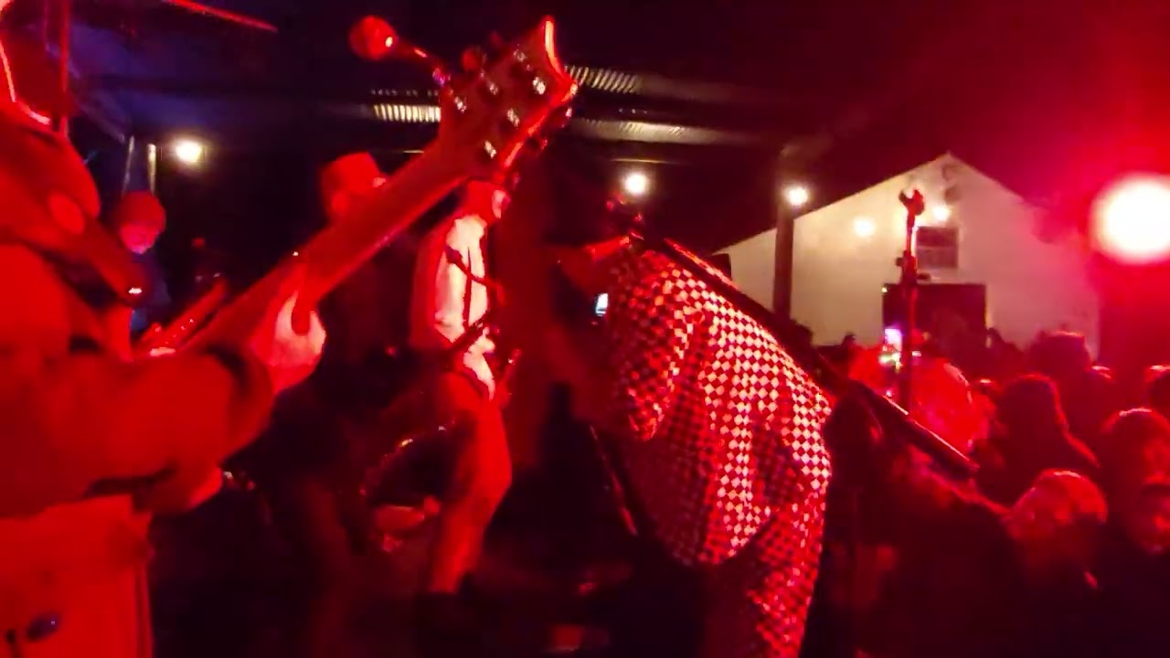 Funky Monkey Bubble Klub - Can can