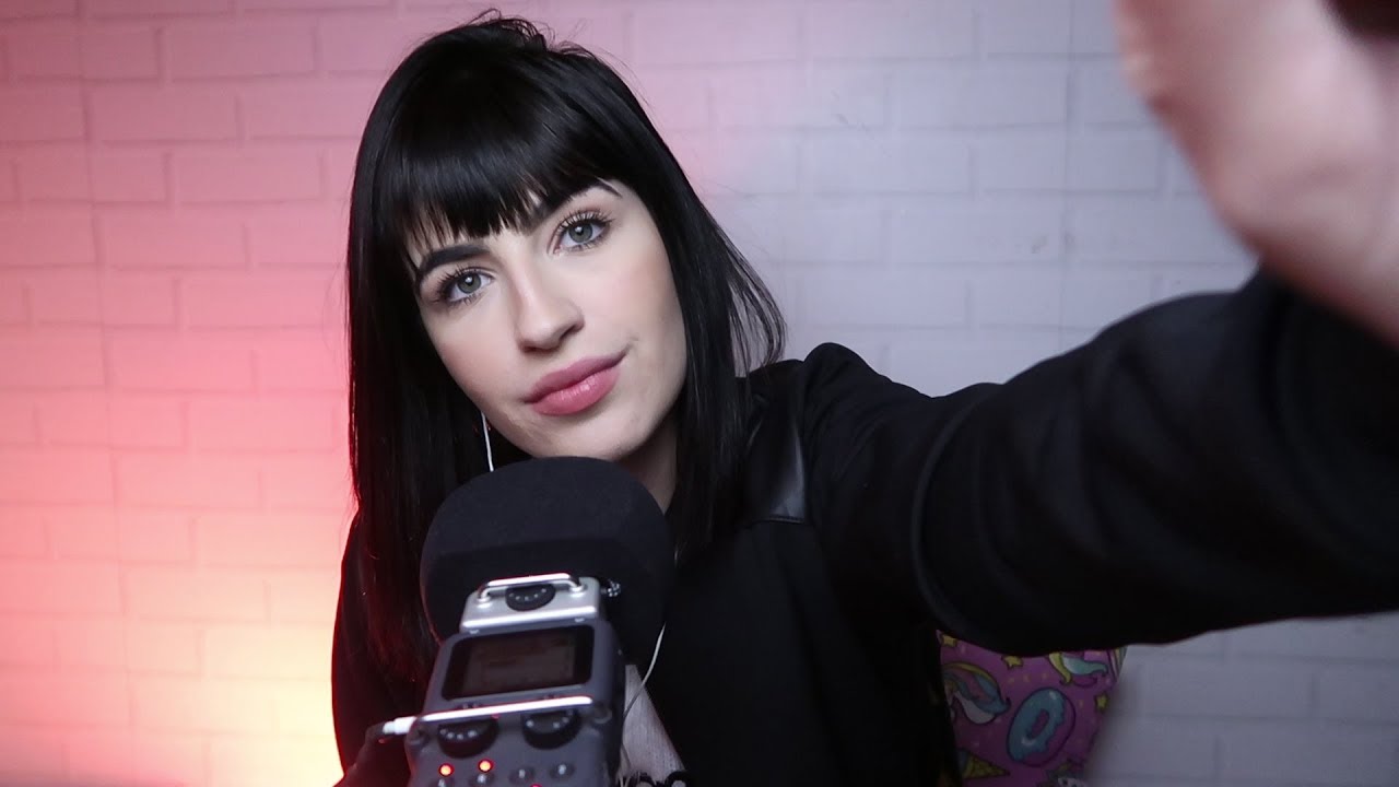 ASMR -TE COLOCANDO PRA DORMIR!