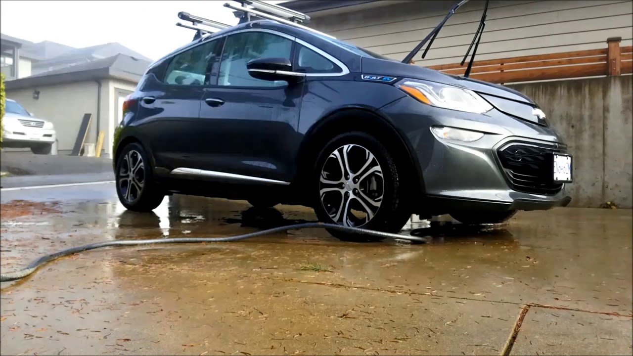 2017 Chevrolet Bolt EV Premier - Quick Wash