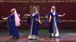 Чеченский девичий танец - Зама. Кавказские танцы Мытищи