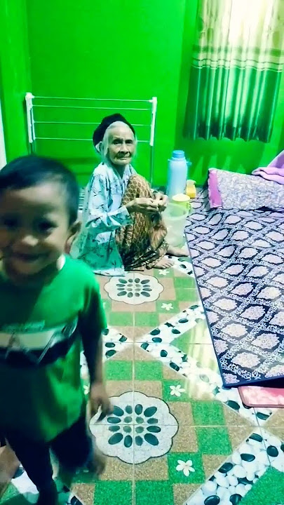 NENEKKU USIANYA SERATUS THN LEBIH MASYA ALLAH