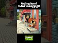 Anjing kami tidak menggigit | Zombiedumb | Indonesia