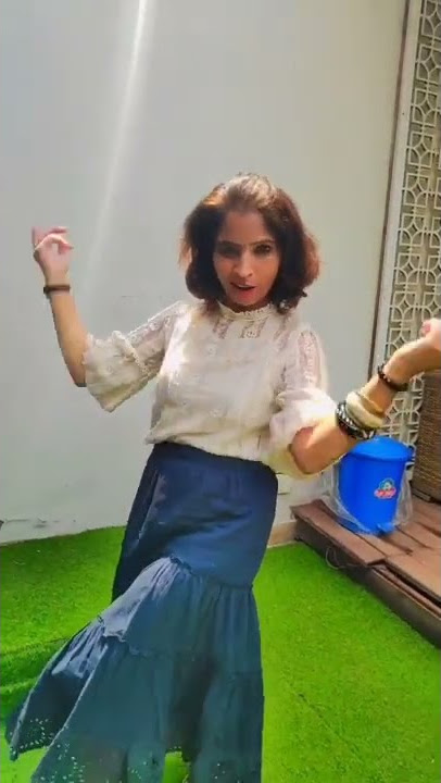 Chadhta Suraj (2012) meri-jaanu-muskhura-de Suno meri shabana main. Hoon tera deewana. Main tujh ..