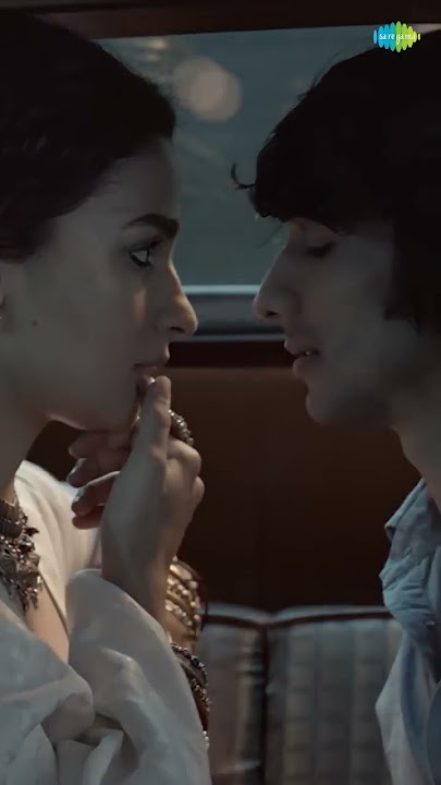 #aliabhatt & #shantanumaheshwari sensual scene 😍 #merijaan #shorts #youtubeshorts #ytshorts