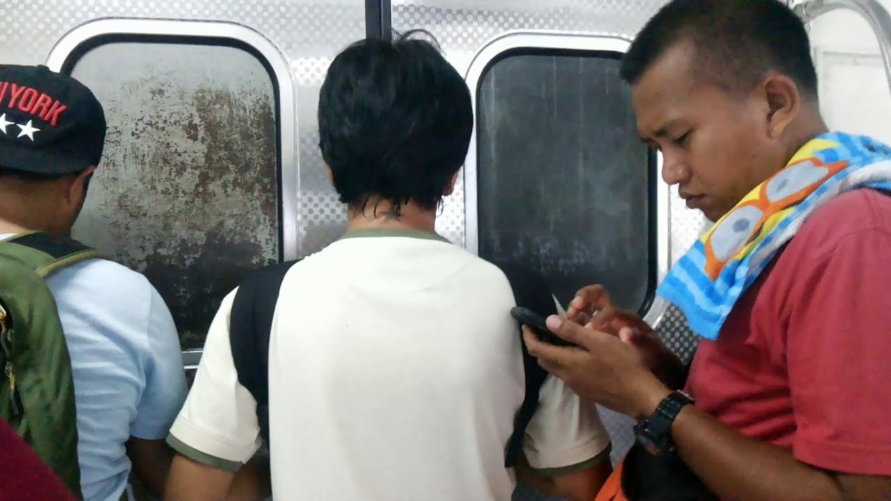 PNR Metro South Commuter Ride With Hyundai Rotem DMU From EDSA To Blumentritt