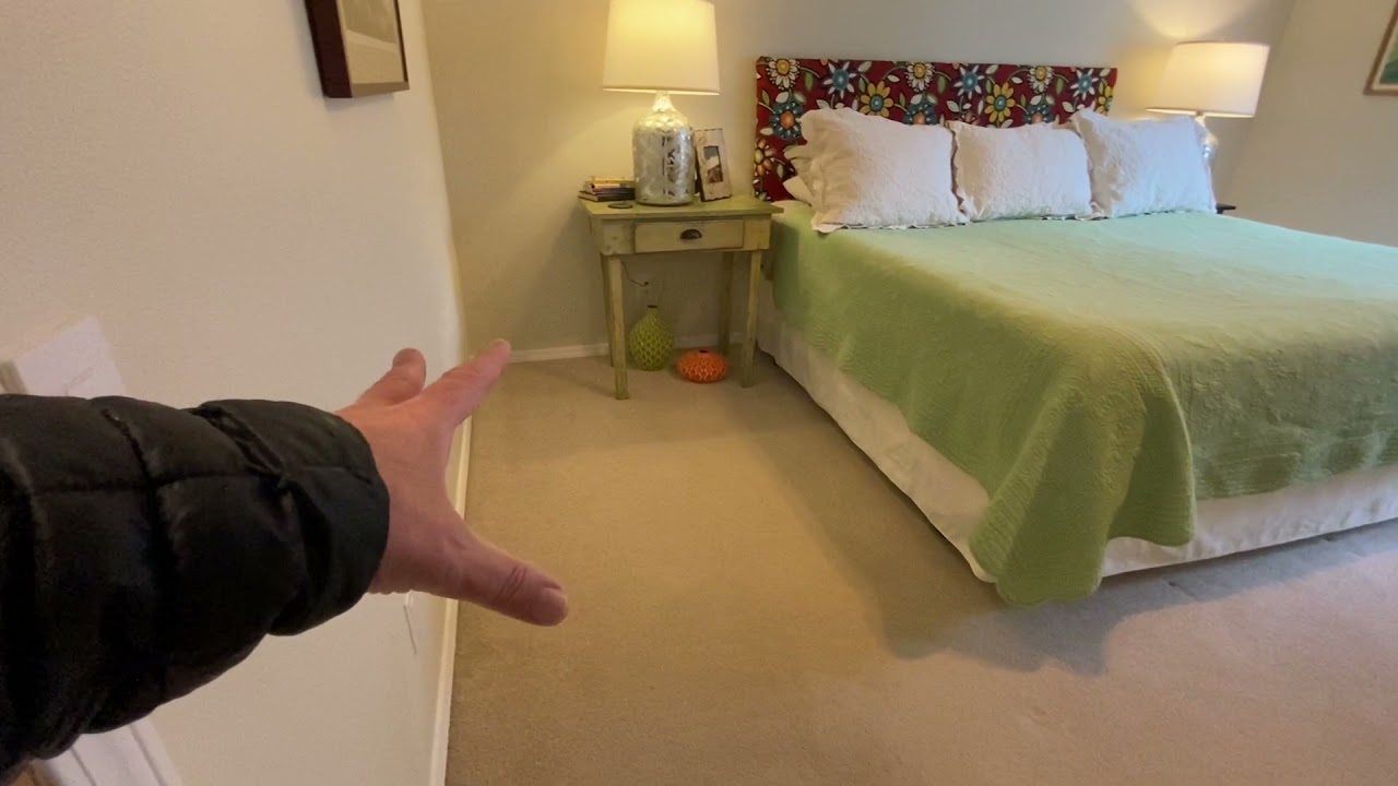 Redmond Oregon home for sale under 500,000.