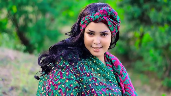 Katta kokrakli seksual godak