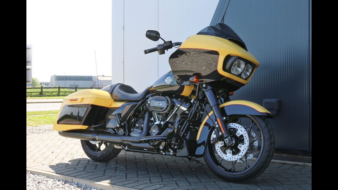 2023 Harley-Davidson FLTRXS Road Glide Special in Industrial 