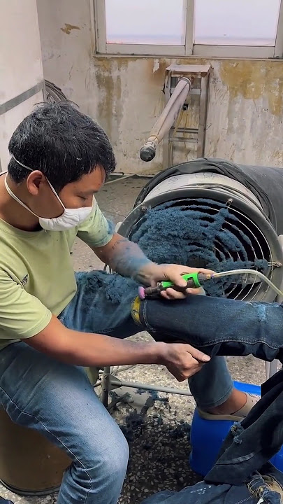 Beginilah proses membuat celana jeans sobek