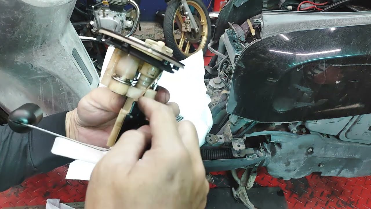 一刀未剪EP20.更換汽油幫浦濾網全紀錄