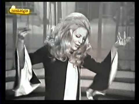 Patty Pravo - La bambola in spagnolo - Galas del sabado - YouTube