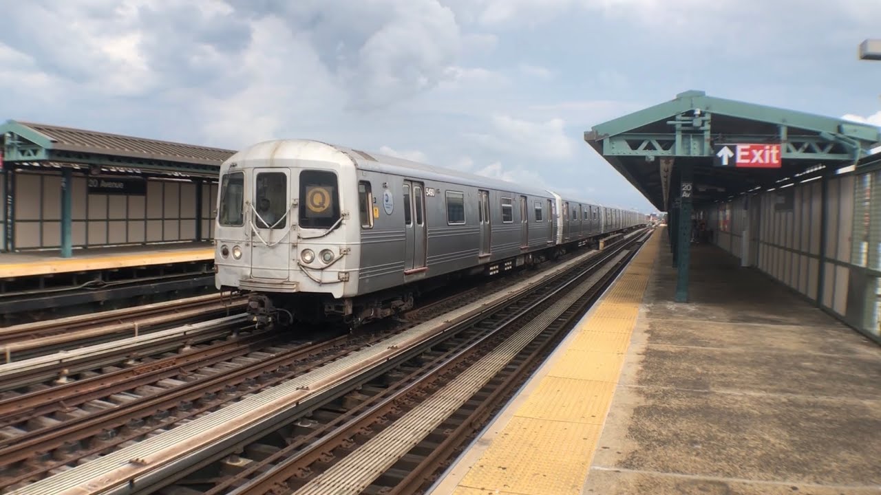 Q Express R46 Manhattan Bound R46 (Q) trains at 20th Avenue via West End Express ...