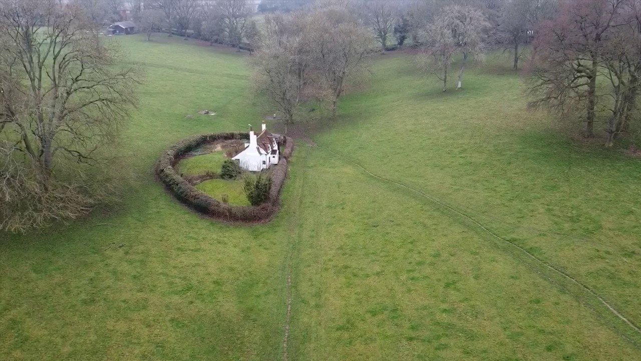 DJI Mavic Mini. First drone flight over Manor Park, Lee Common, Great Missenden