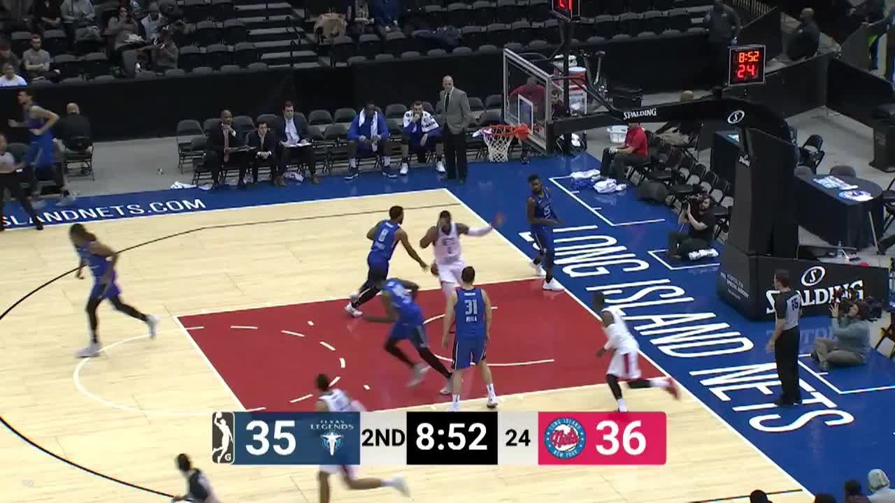 Prince Ibeh skies for the big oop