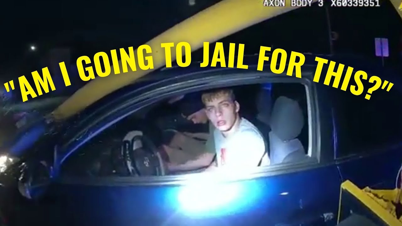 19 Year Old Driver Crashes Into Police Car - YouTube