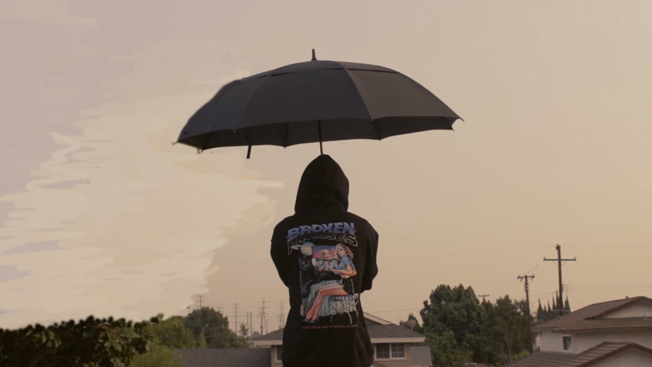 Andrade - FrEAkS Under SkiN (Official Video)