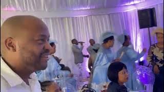 Song: Baba Mlondolozi, Wena Umi Njalo