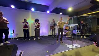 LÁ (A Tua Mão Está) - RODRIGO BATISTA - 12/04/2026