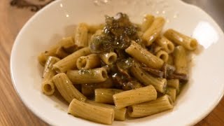 Oil of Basil and Mushrooms Pasta