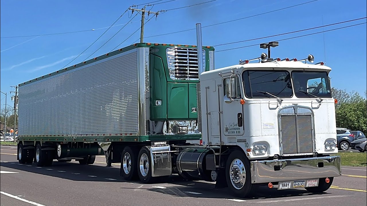 Truck Spotting - Classic Rides On Route 222