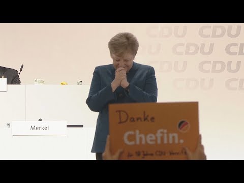 Neun Minuten Applaus: Hier der emotionale Abschied von Angela Merkel in voller Länge