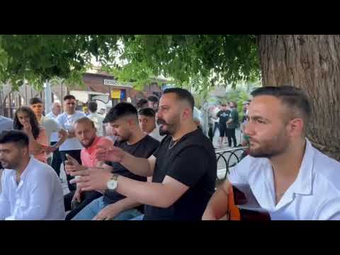 Ortaköy’de halaylı anlar. Muhammet Daşdemir & Veysel Badak & Selim Öztürk & Hebun Güzeldir