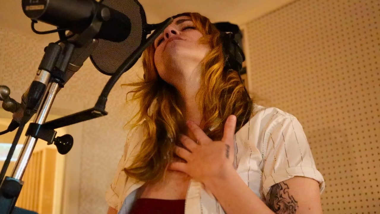 carmela - 'peach tea (in another lifetime)' [lyric video]